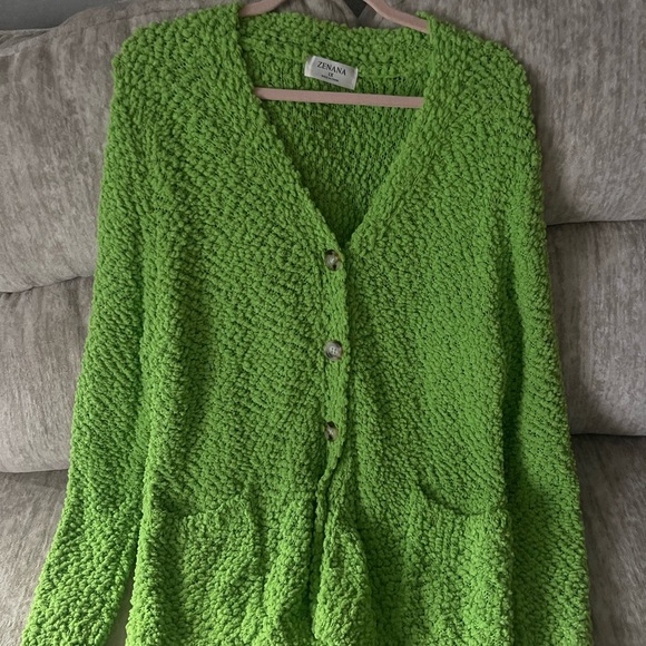 Zenana Outfitters Green Textured Sweater - Picture 1 of 2
